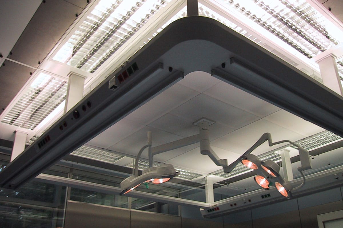 Langit-Langit dengan Aliran Udara Laminar (Laminar Flow Ceiling) dalam Desain Ruang Operasi Modular