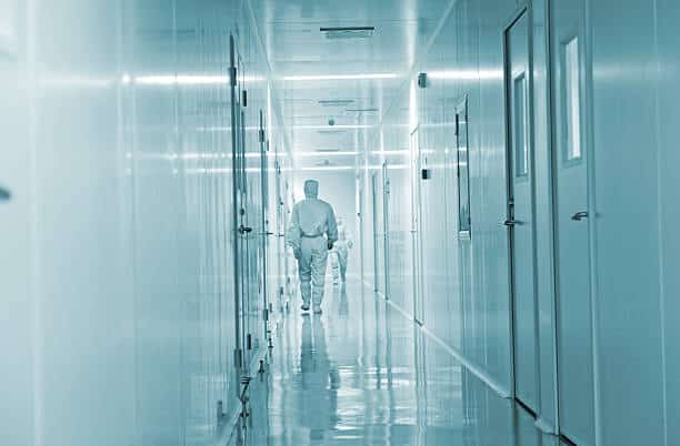 Penggunaan Teknologi Canggih dalam Clean Room, Robotika dan Otomatisasi