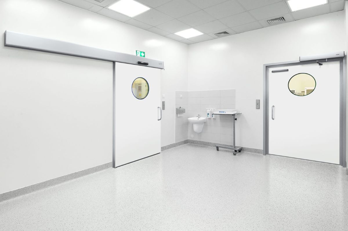 Persyaratan Cleanroom pada Rumah Sakit: Menjaga Sterilitas dan Keamanan Pasien